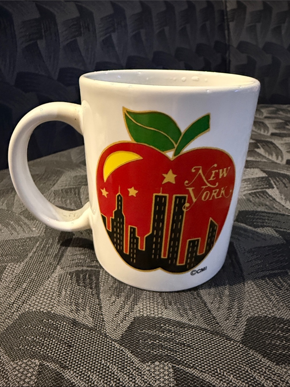 VTG BIG APPLE New York mug